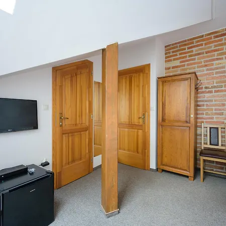Gasthof Vinatus Pince