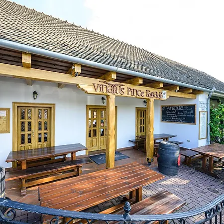 Vinatus Pince Inn 3*