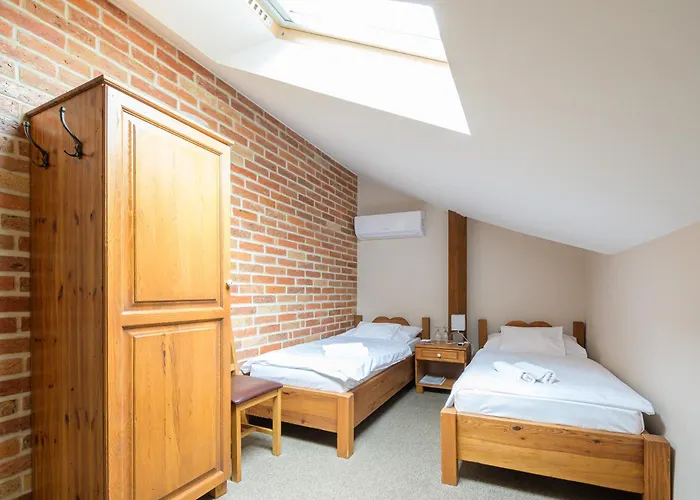 אורחן Vinatus Pince Villány